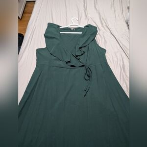 SHEIN Dark Green Ruffle Midi Dress